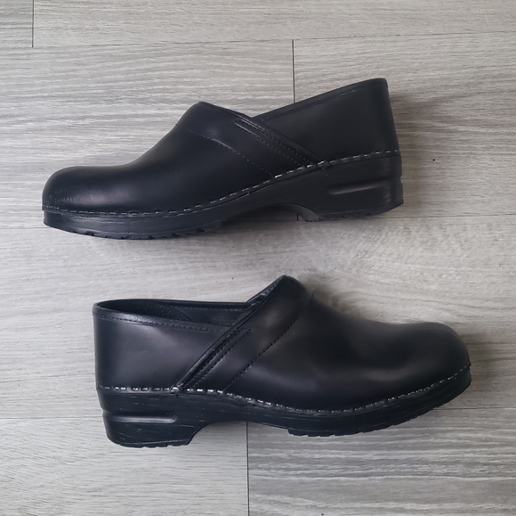 Dansko Black Clogs - Picture 4 of 9